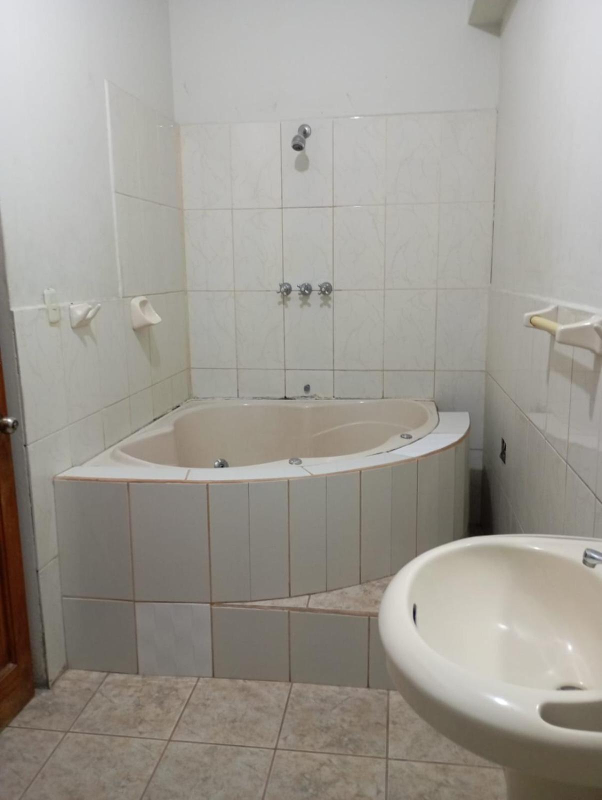 Hostal El Puerto Yurimaguas Exteriér fotografie